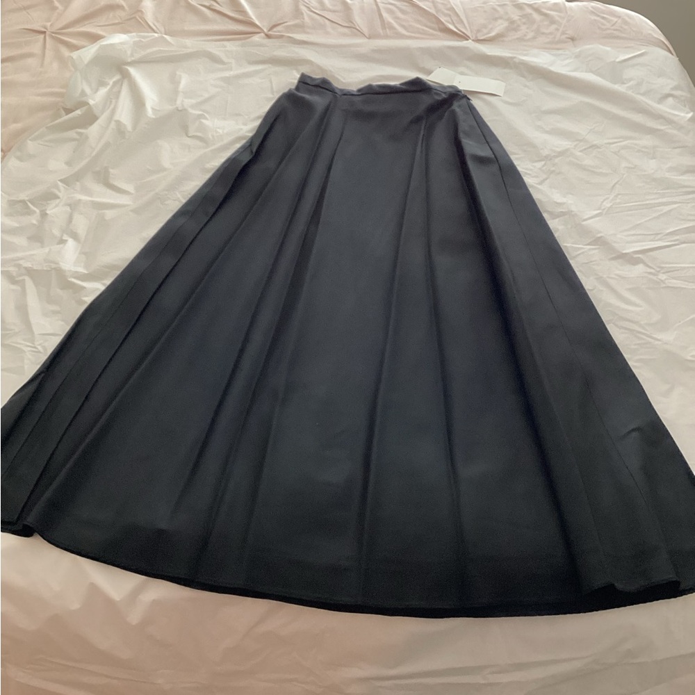 Classic Black A-Line Taffeta Skirt